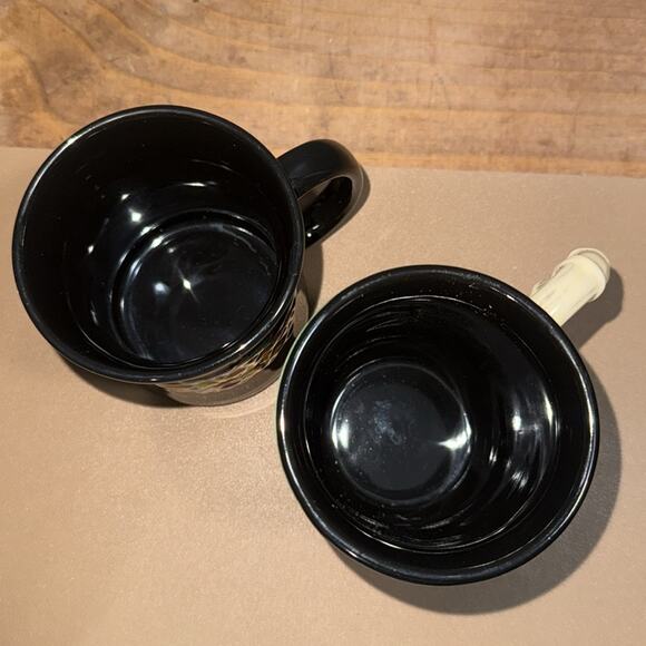 Rainforest Cafe Trading Company mugs set of 2 green with bamboo style handle - Picture 8 of 14